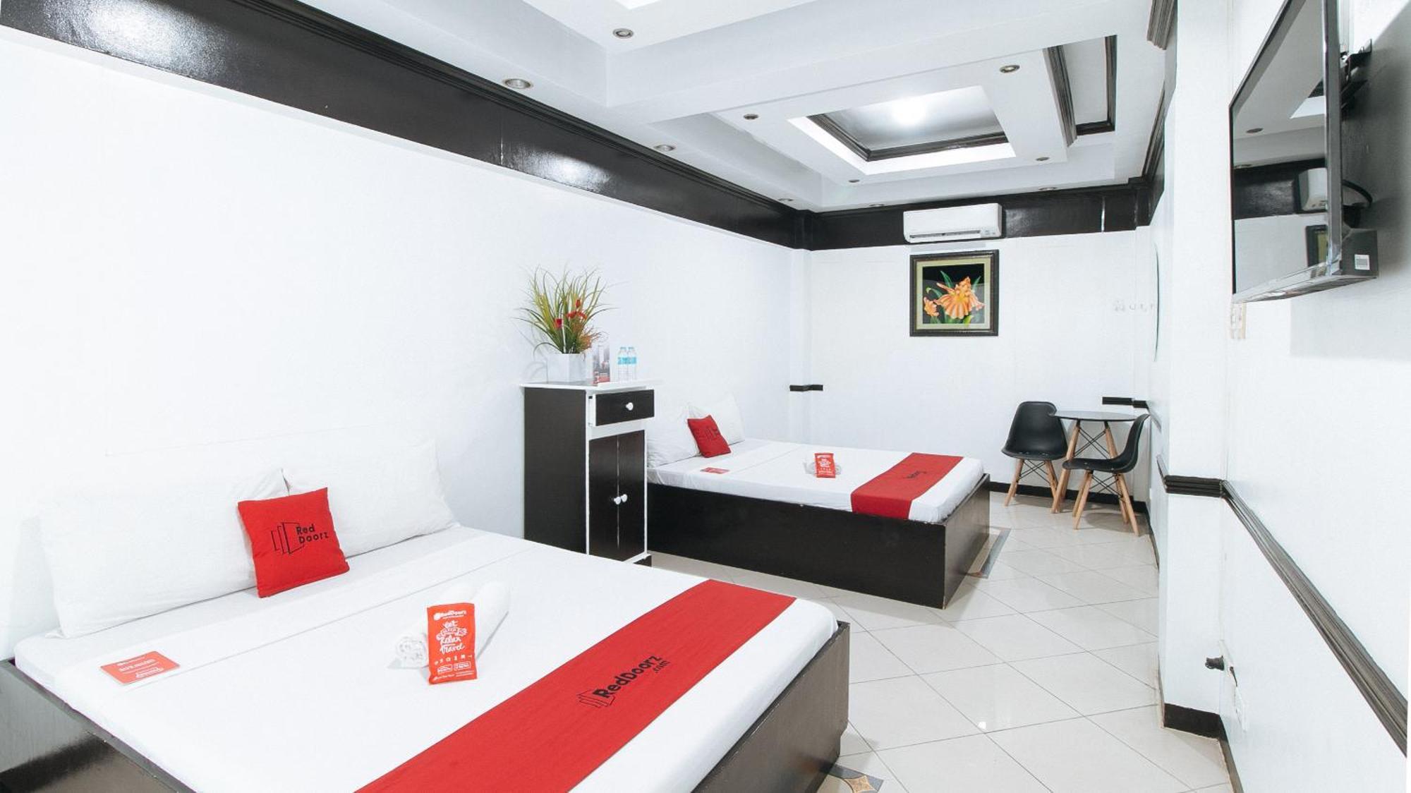 Reddoorz At Plus Villa Gloria Taguig Eksteriør billede