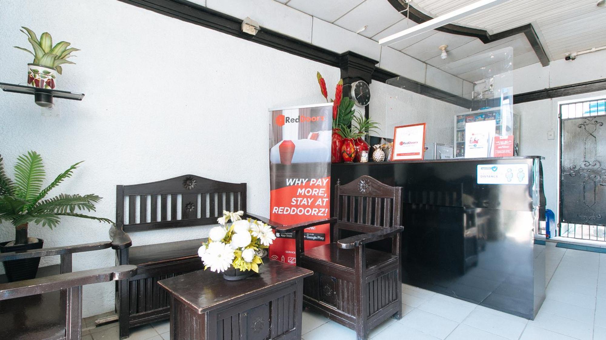 Reddoorz At Plus Villa Gloria Taguig Eksteriør billede