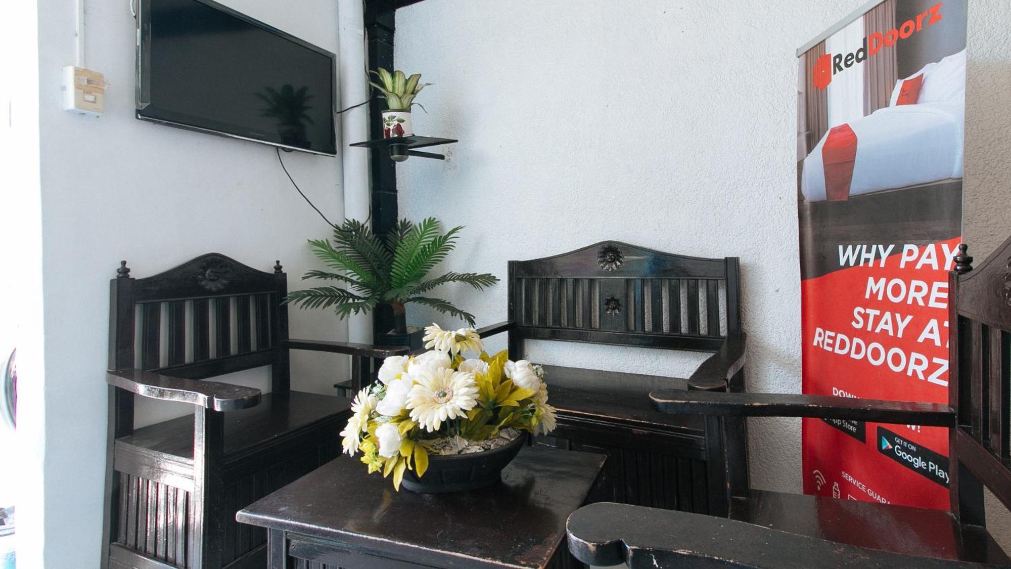 Reddoorz At Plus Villa Gloria Taguig Eksteriør billede